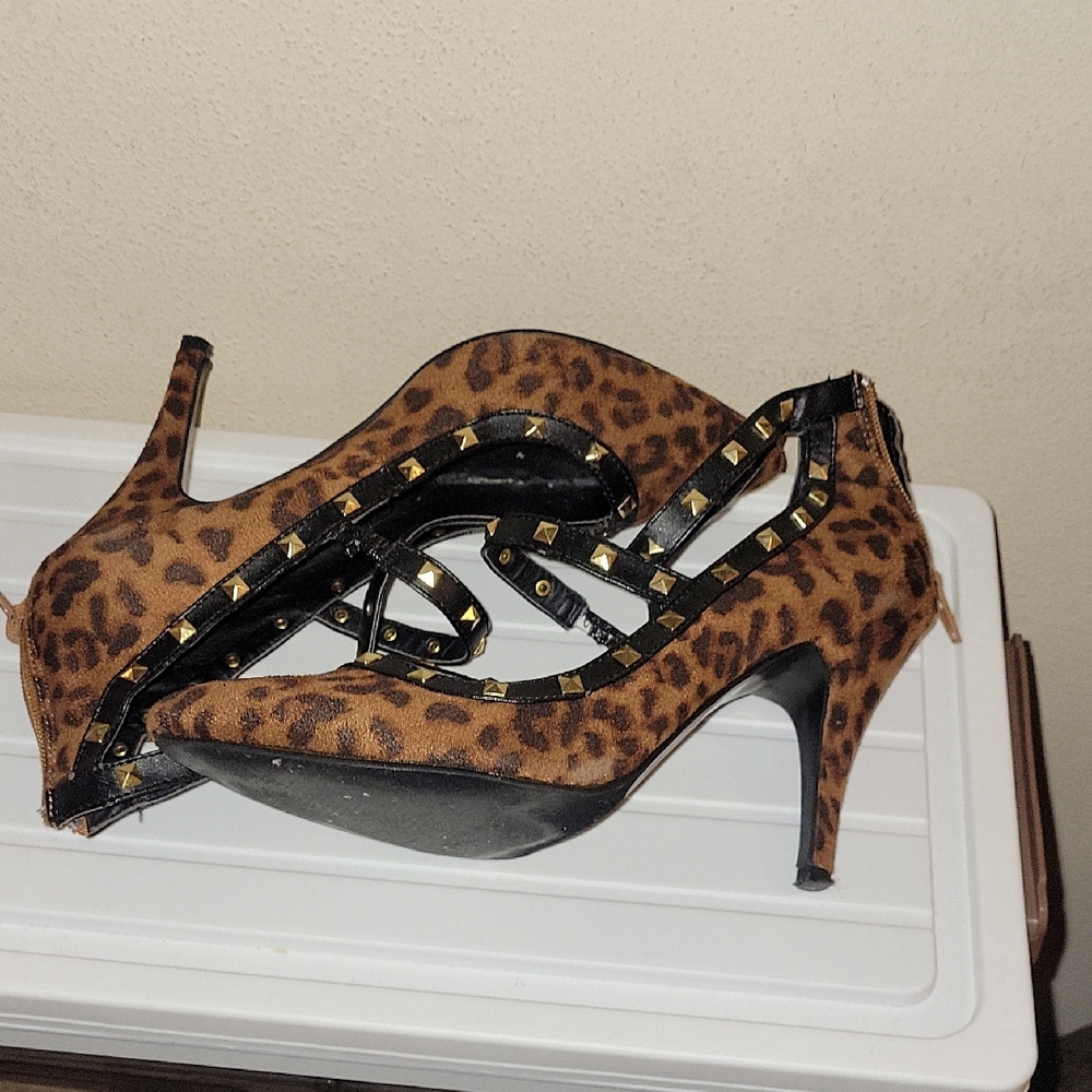 Chic Leopard Print Studded Heels - image 4